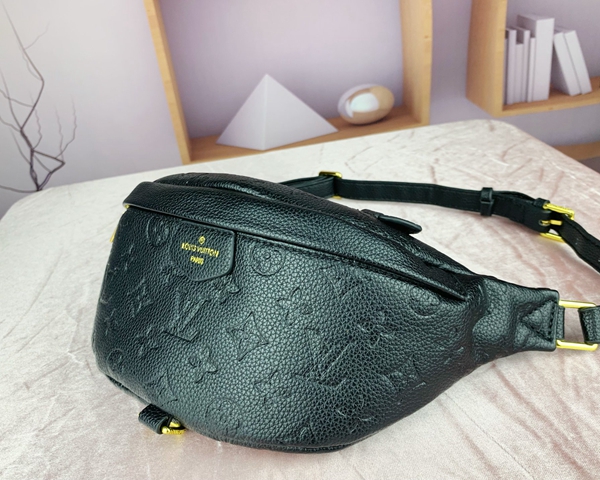 ルイヴィトンバッグ素材ディテール